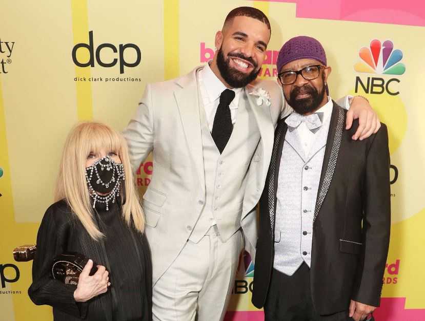 All about Drake Father, Mother, Family Background | Who is Drake Brother and Sisters ?