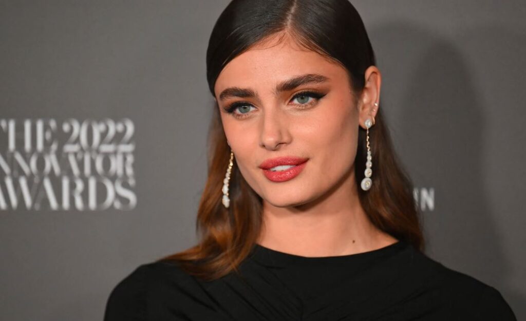 Taylor Hill Biography 2026 All about of Taylor Hill