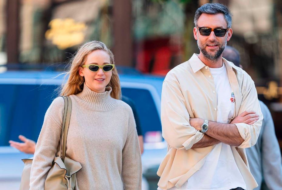 Who is Husband of Jennifer Lawrence ? | All about Jennifer Lawrence Married date, Kids 2026