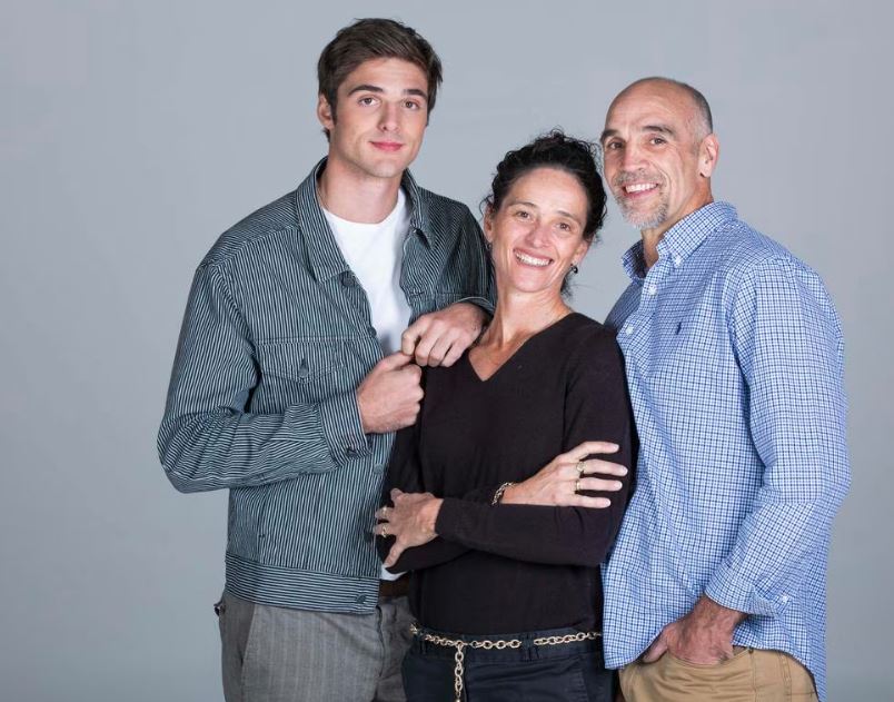 Who is Parents of Jacob Elordi? | All about of Jacob Elordi Famiy Background | Who is Jacob Elordi Brother and Sister?