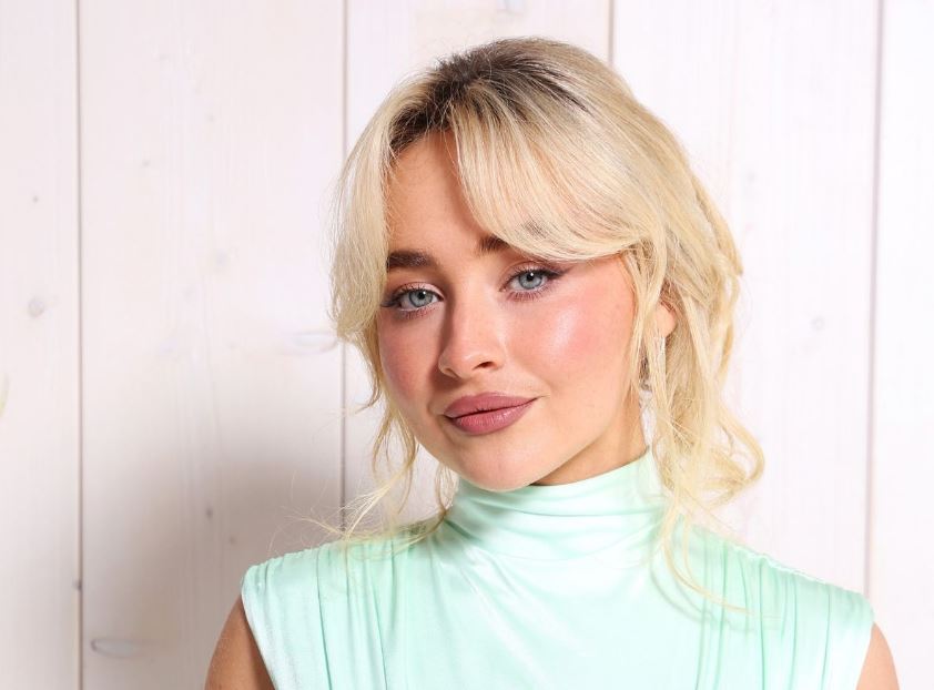All about Sabrina Carpenter | All about of Sabrina Carpenter Biography | Sabrina Carpenter Profile