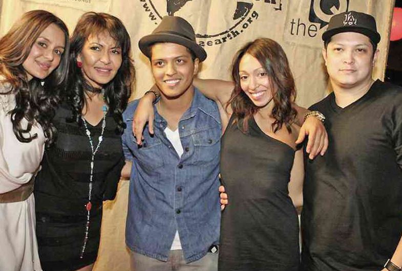 Who is Parents of Bruno Mars? | All about of Bruno Mars Family Background | Who is Brothers and Sisters of Bruno Mars? | All about of Bruno Mars Family detail