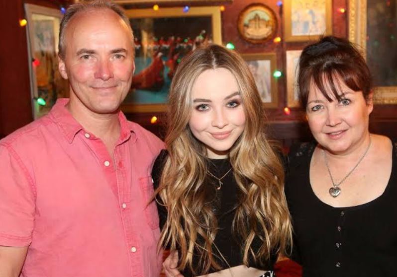 Who is Parents of Sabrina Carpenter? | All about of Sabrina Carpenter Family Background | Who is Brothers and Sister of Sabrina Carpenter? | All about of Family detail 2026