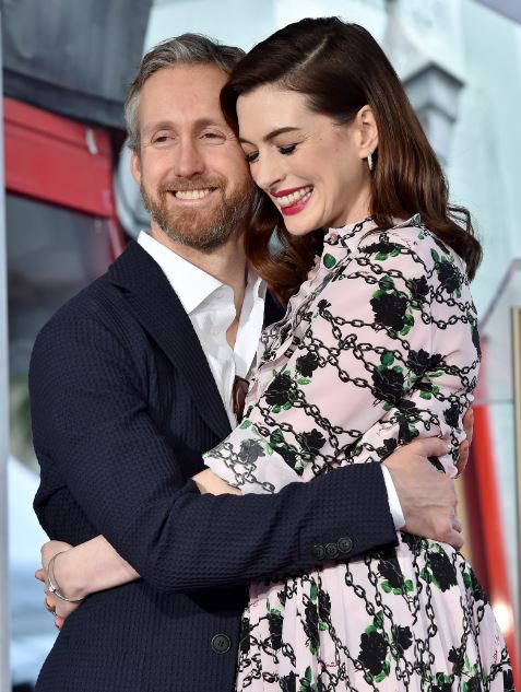 Anne Hathaway with husband Adam Shulman