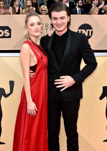 Joe Keery relationship
